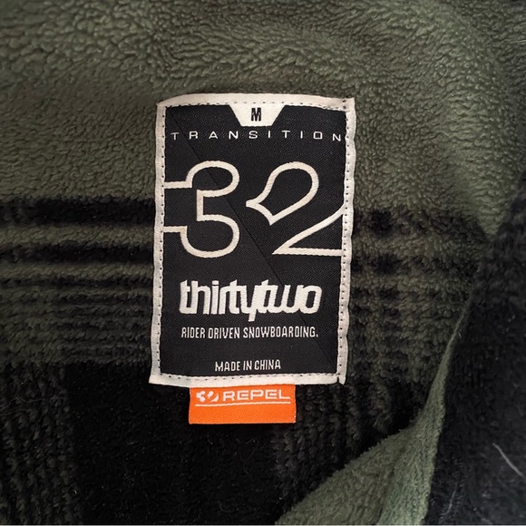 ThirtyTwo Polar Fleece Button Up - Picture 3 of 4